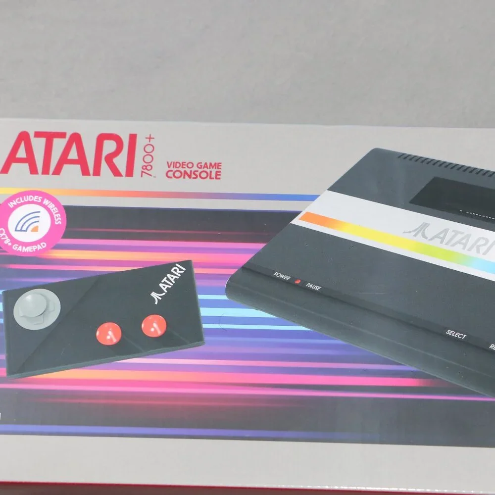 NEW SEALED Atari 7800+ Console Bundle CX78+ Wireless Controller Crystal Quest